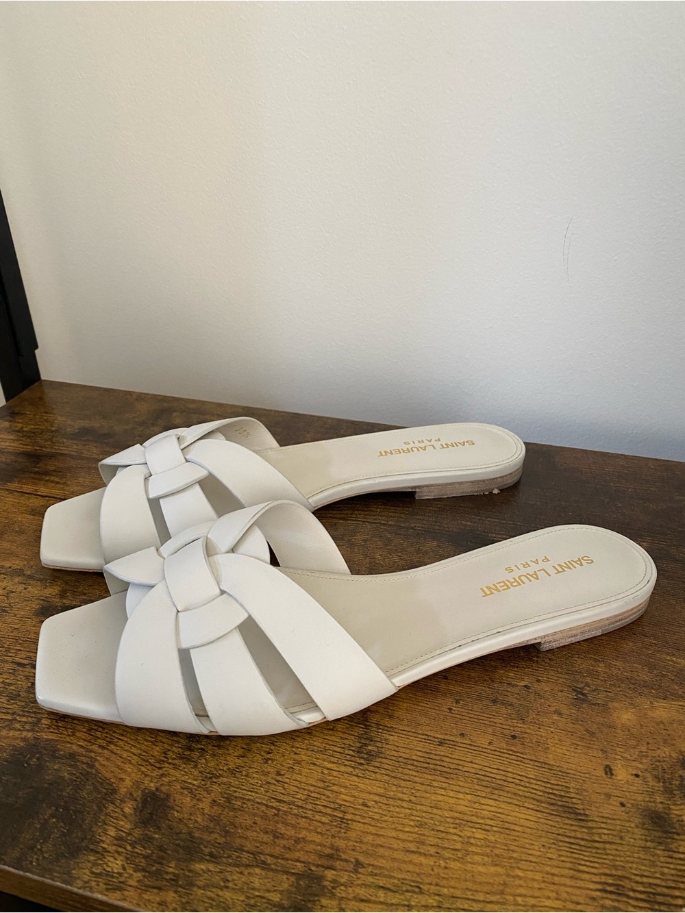 Saint Laurent White Nu Pieds Sandals (38.5) - Picture 3 of 8